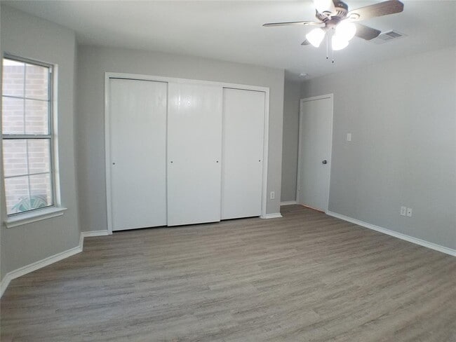 Building Photo - 11208 Blairview Ln