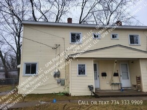 Building Photo - 32009 Ottawa St