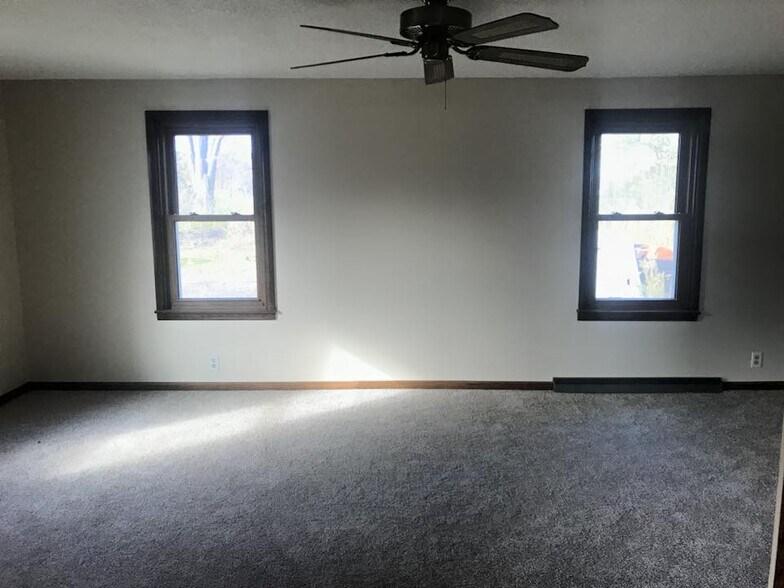 Building Photo - 9008 93rd Ave N