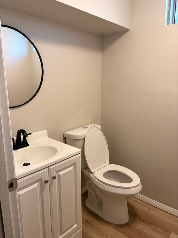 Building Photo - 4076 Fox Island Dr