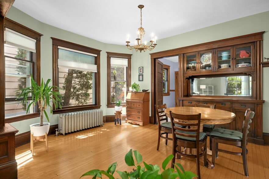 dining room - 2220 26th Ave S