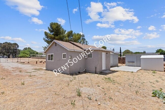 Building Photo - 4535 W Ave M10