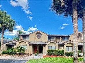 Building Photo - 497 Club Dr