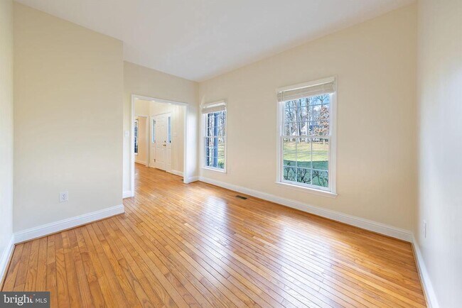 Building Photo - 36767 Pelham Ct