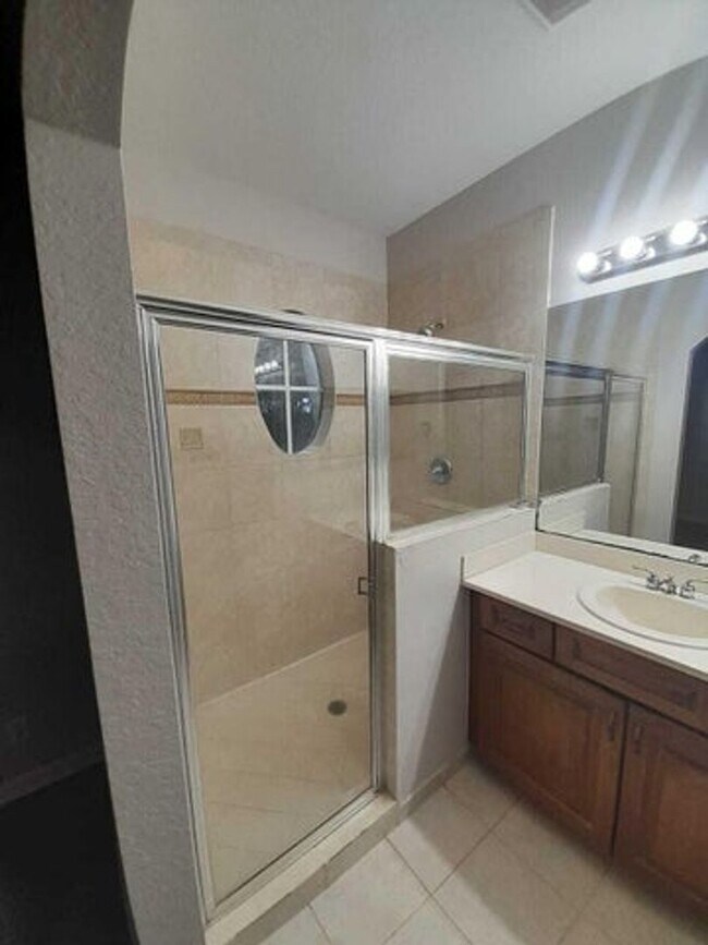 Building Photo - 2907 Hope Valley St