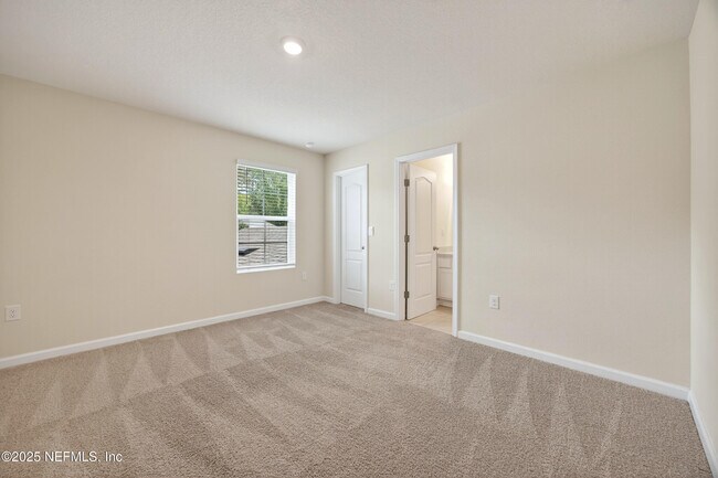 Building Photo - 266 Talulla Trl