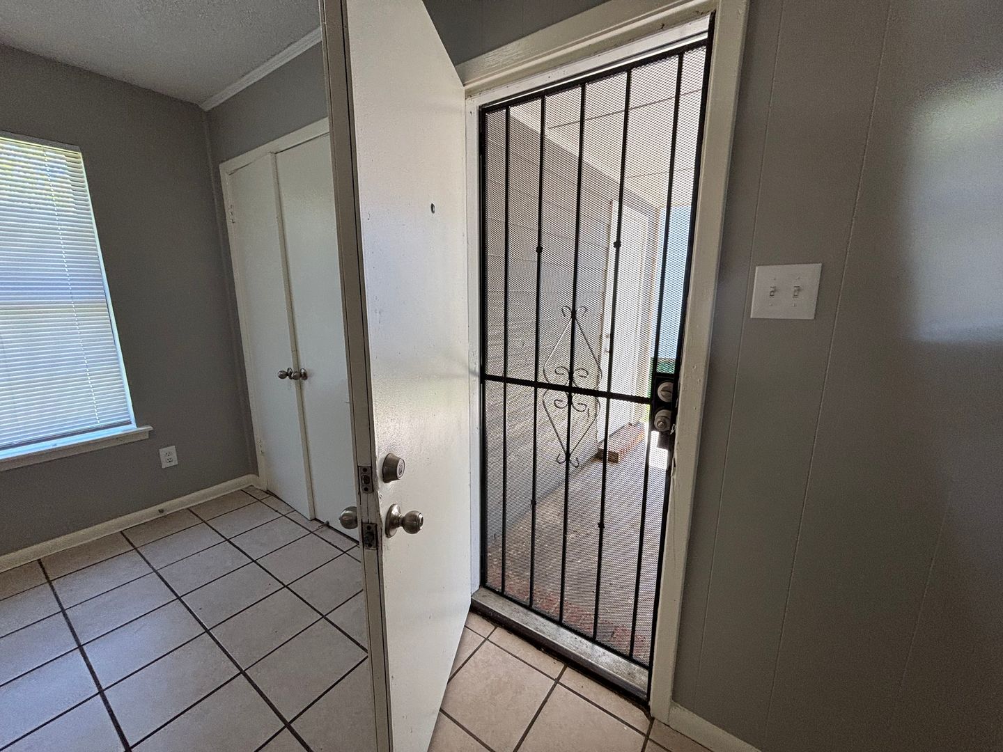 Building Photo - 5168 Corkwood Dr