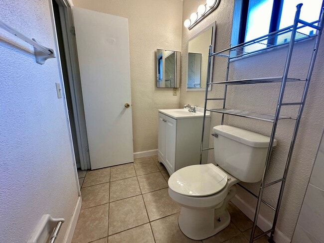 Building Photo - Charming 3/2 Home for Lease in Port Orange, Florida!
