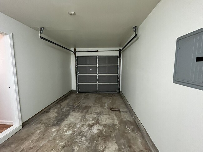 Building Photo - SAC T 1138