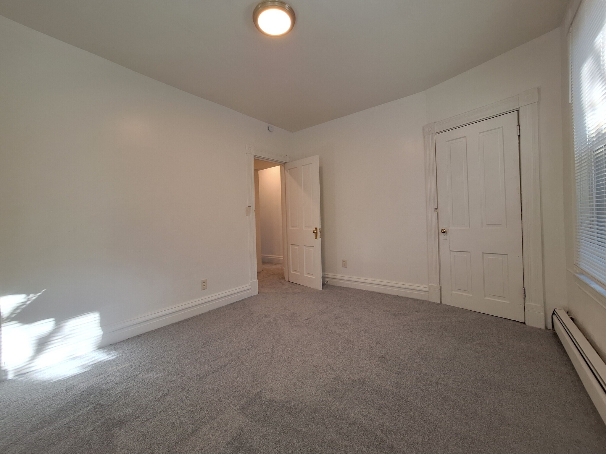 Building Photo - 822 McLain St