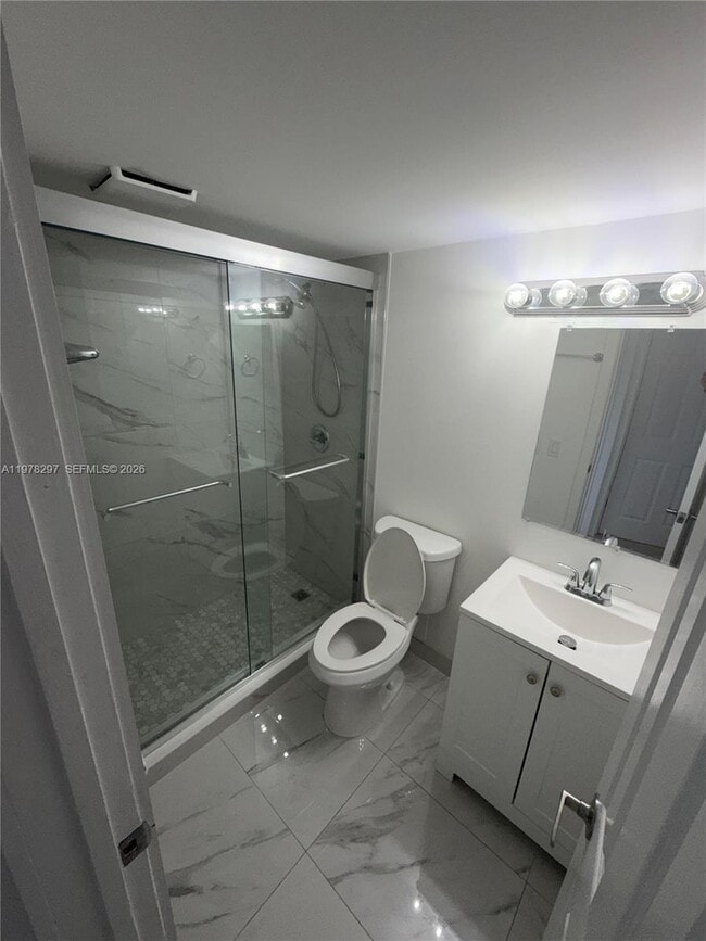 Building Photo - 750 NW 43rd Ave