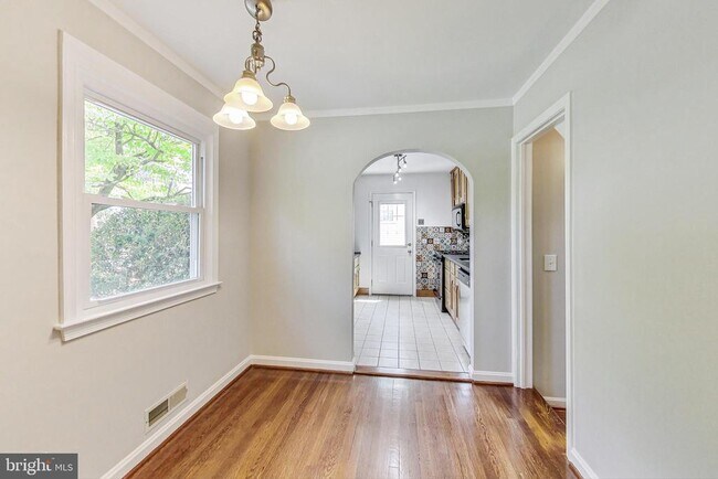 Building Photo - 4112 Spruell Dr