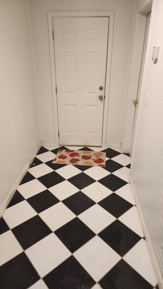 Primary Photo - 2111 Adams Dr NW