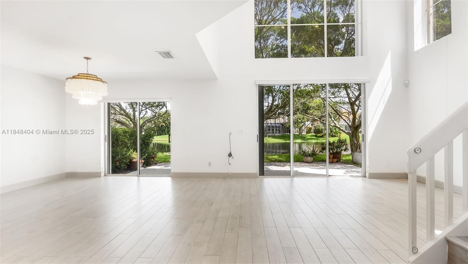 Building Photo - 909 Garnet Cir