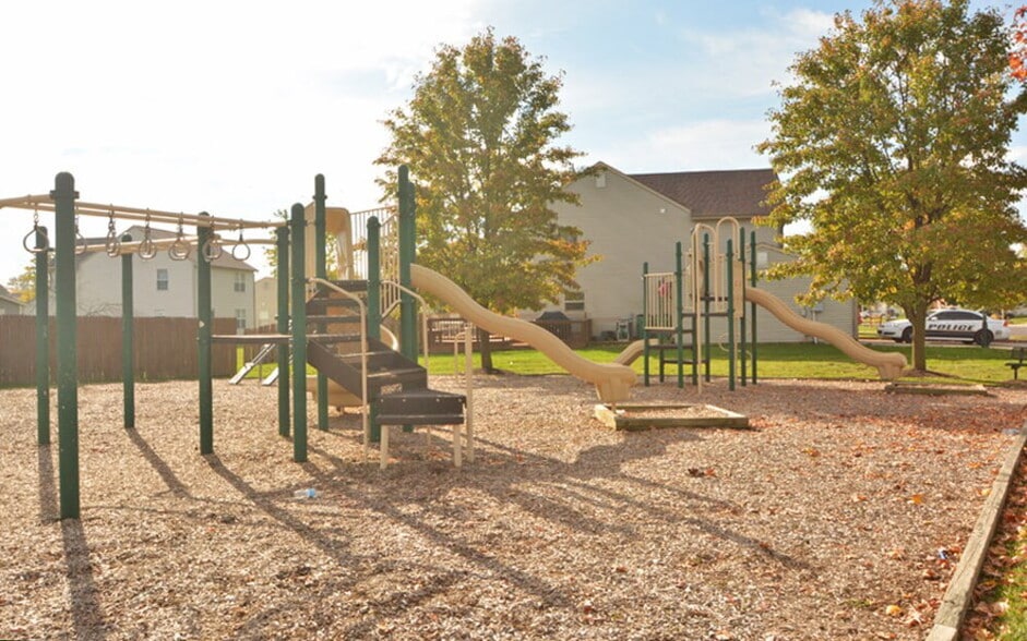 Building Photo - 5842 Kiah Ct