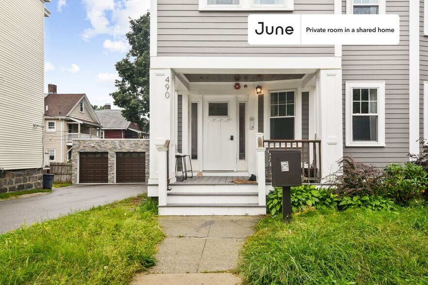 Building Photo - Room in Shared 4 bed/1.5 bath home in Brighton