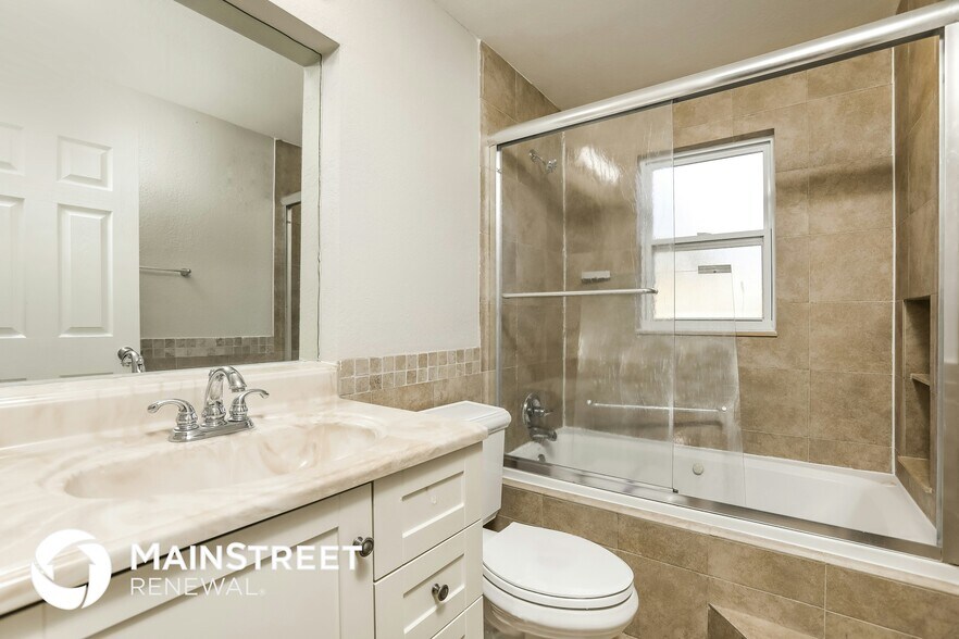 Building Photo - 9888 Balmoral Cir