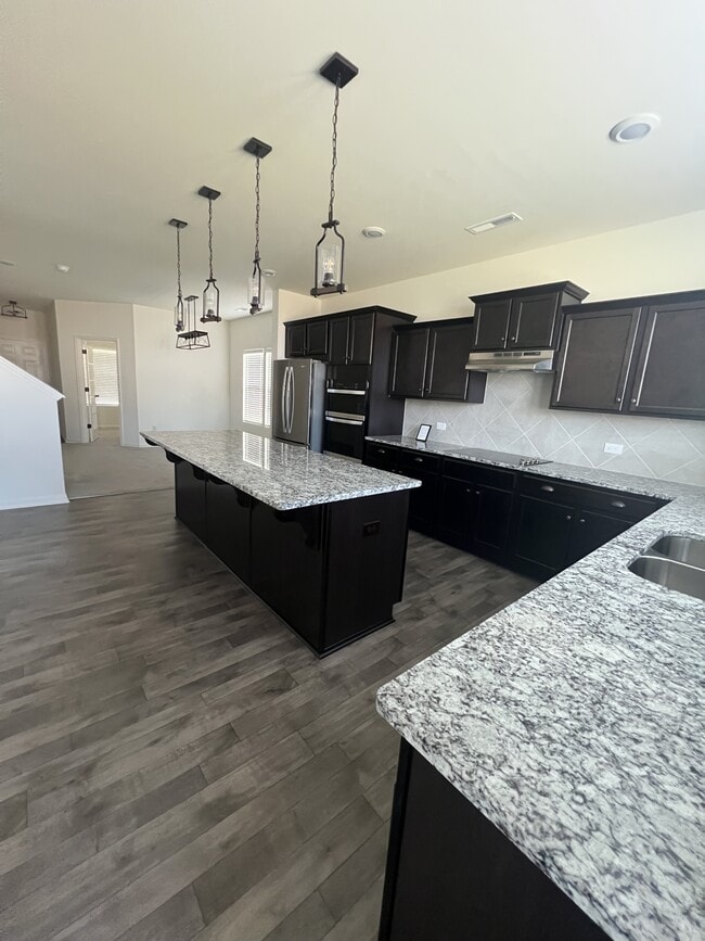 Building Photo - 1619 Running Deer Dr