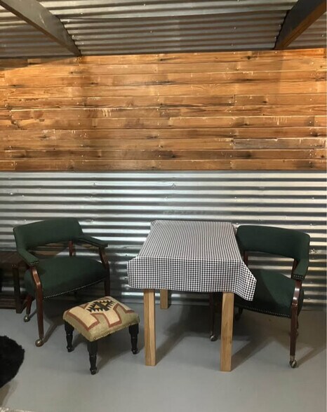 Building Photo - 602 3rd St