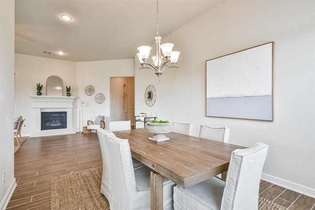 Building Photo - 12617 White Cove Dr