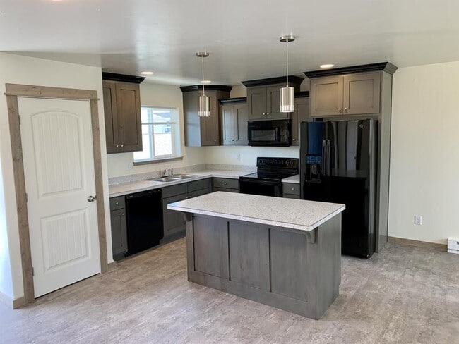 Building Photo - 810 Gibbon St