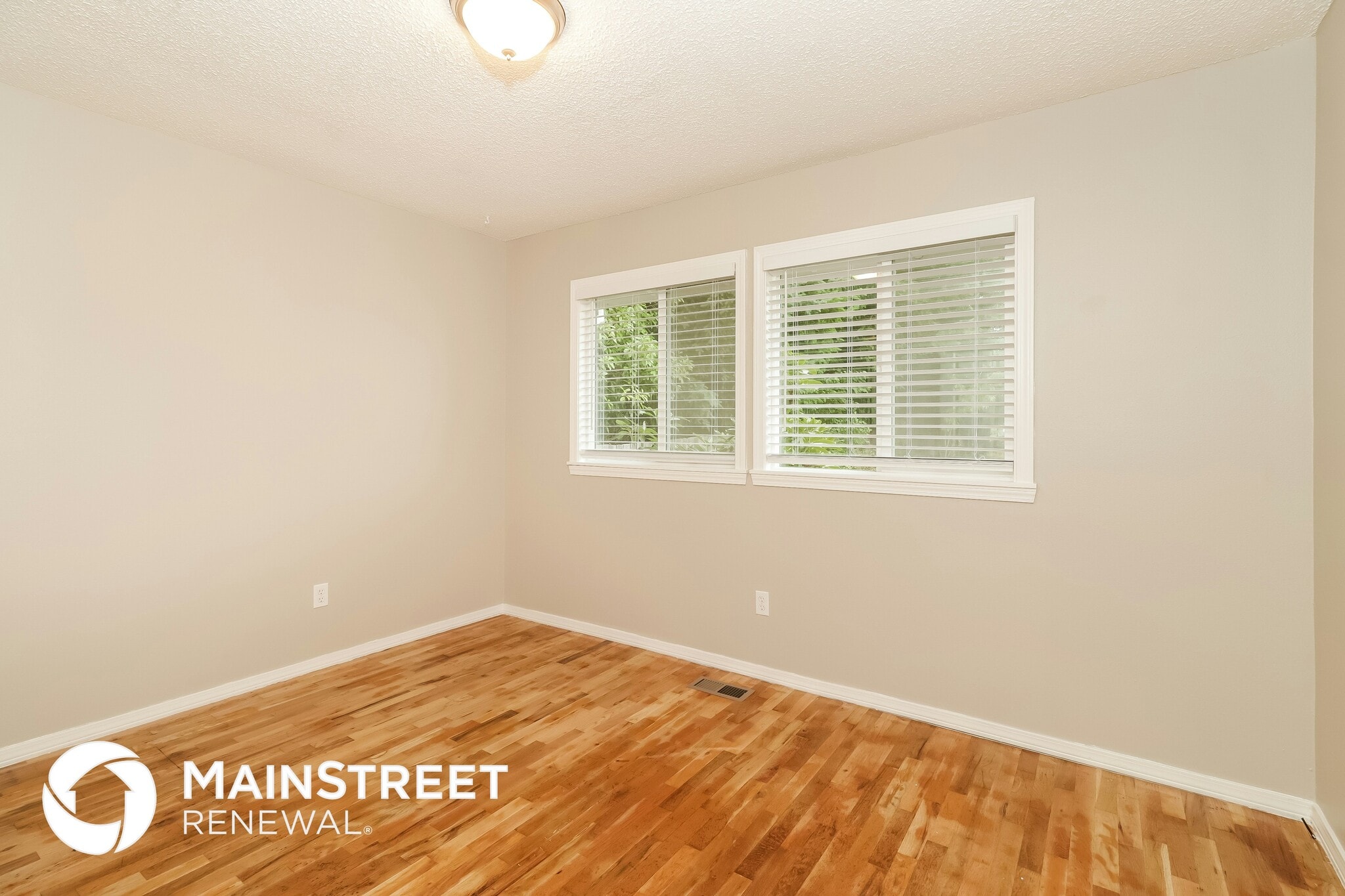 Building Photo - 4202 79th Ave W