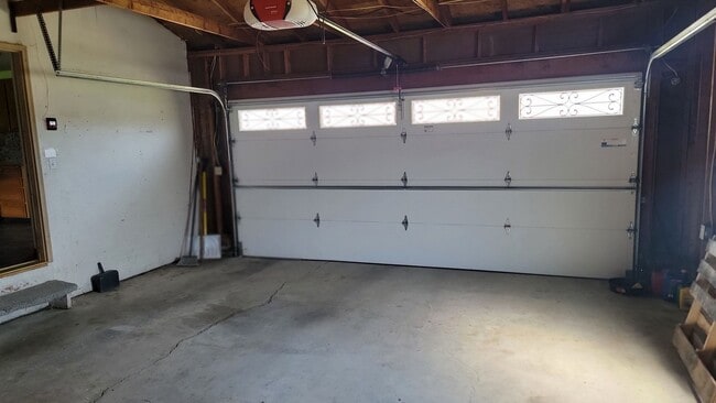 Building Photo - 4 Bedroom Home In Veradale
