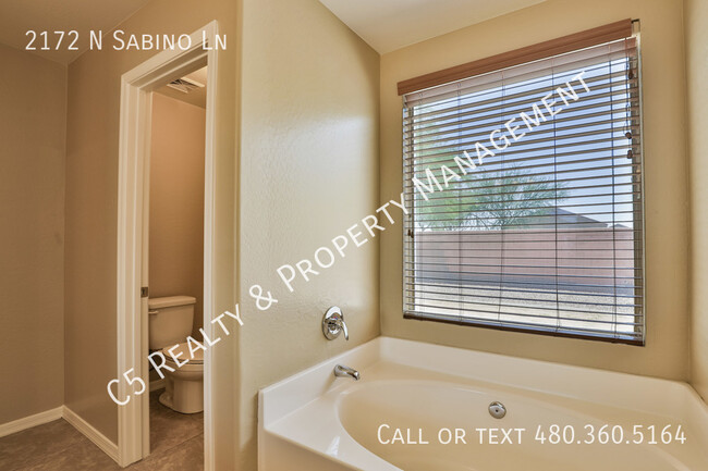 Building Photo - 2172 Sabino Ln