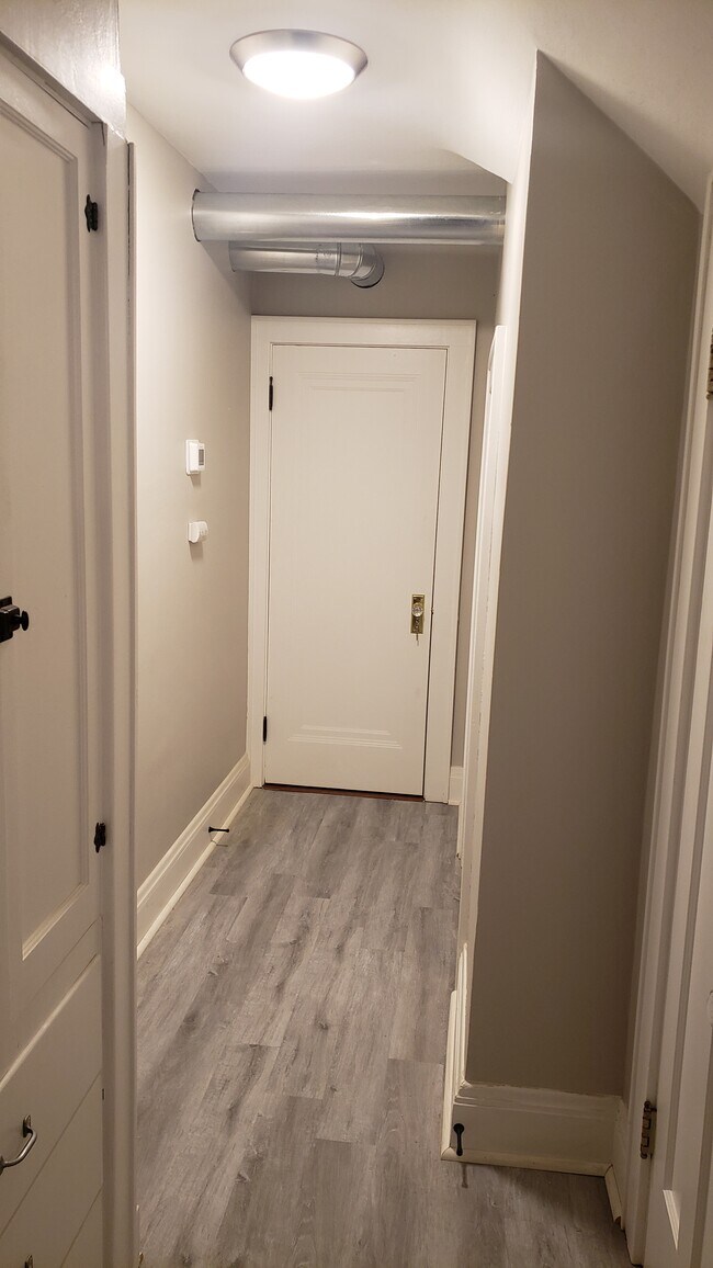 Building Photo - 3407 S 12th St