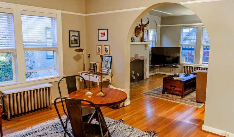 Building Photo - 2107 5th Ave N