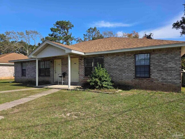 Building Photo - 916 Rentz Ave