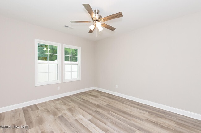 Building Photo - 190 Coastline Cir