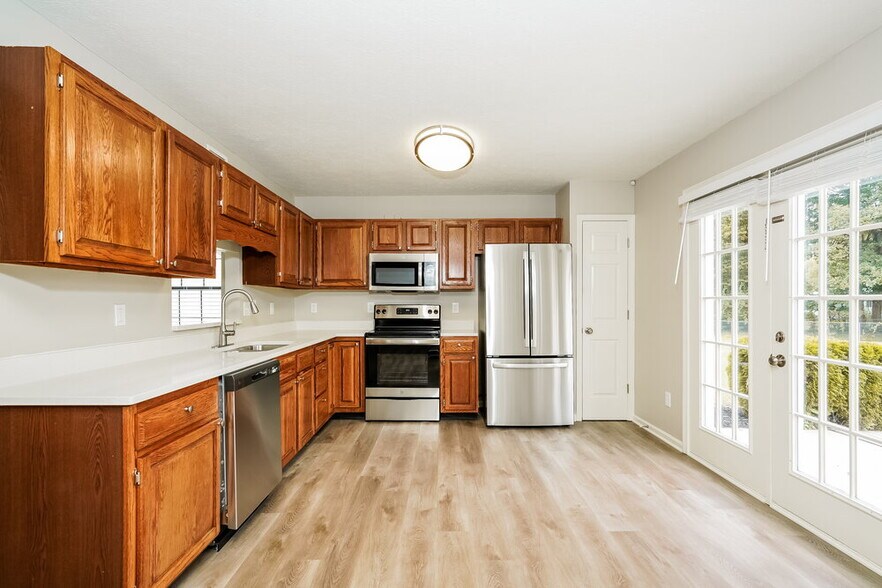 Building Photo - 971 Andover Dr