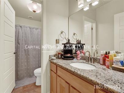 Building Photo - 10244 Sacramento Way