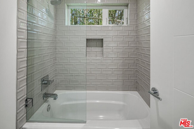 Building Photo - 6611 Leland Way