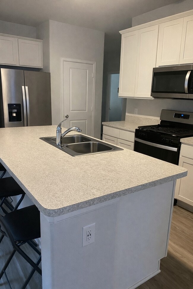 Building Photo - 20935 Endeavor St