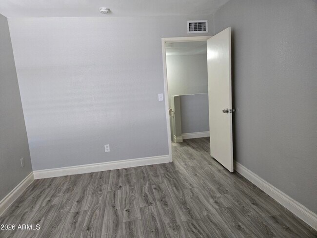 Building Photo - 2674 N 43rd Ave