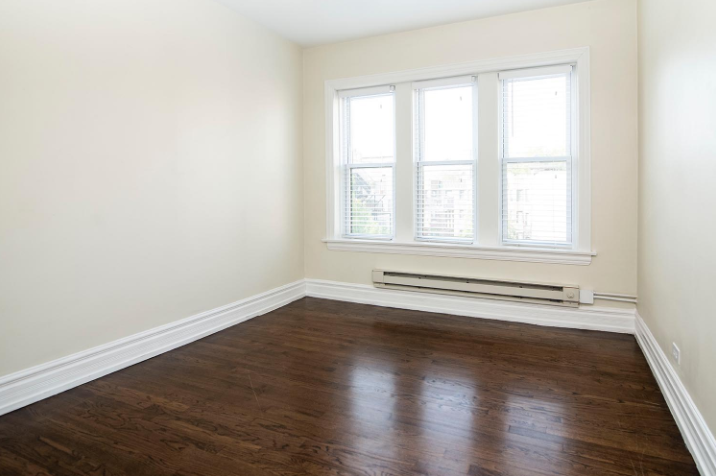 Building Photo - 3824 N Greenview Ave