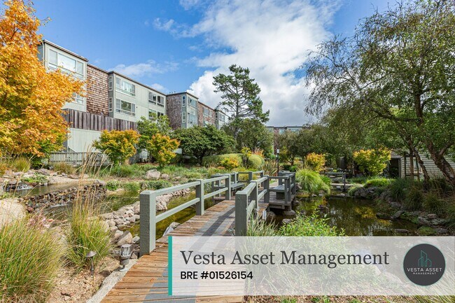 Building Photo - Serene Waterfall View & Resort-Style Ameni...
