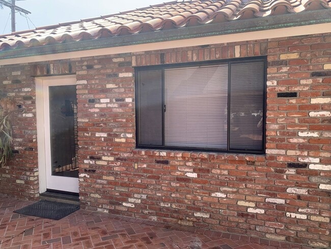 Building Photo - Rare opportunity! 2 Properties Available f...