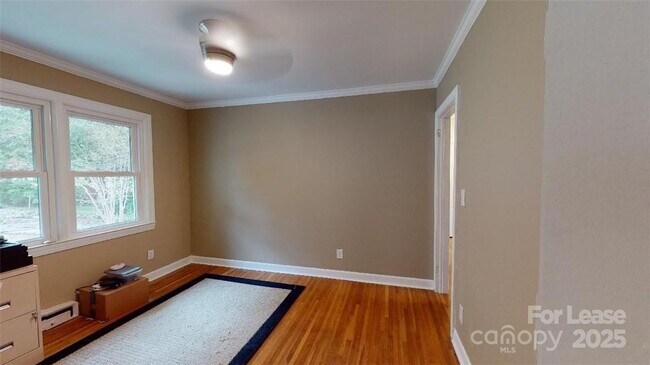 Building Photo - 419 Webster Pl