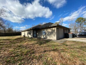 Building Photo - Wonderful Two Bedroom in Elkins AR!