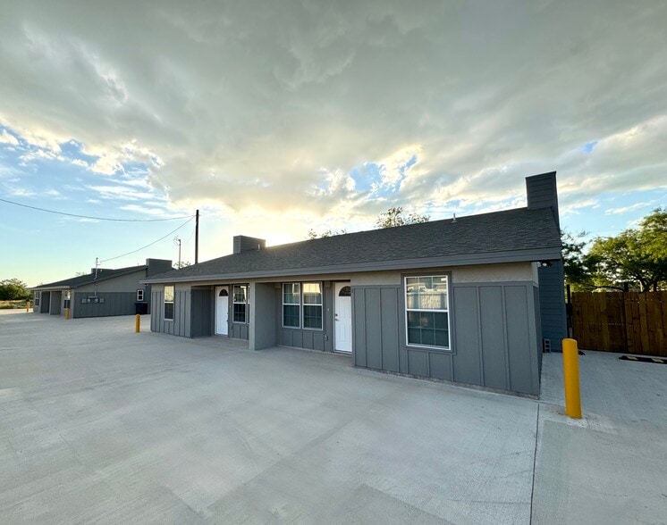 Building Photo - 97 N County Rd 253