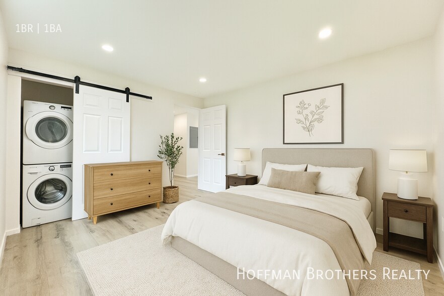 Building Photo - 14615 Gilmore St