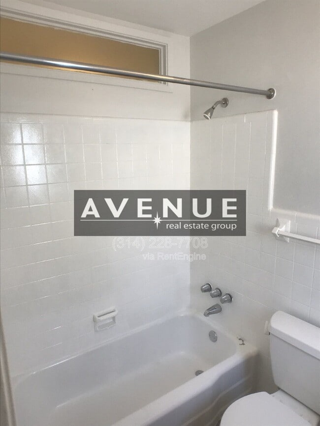 Building Photo - 720 Preakness Ln