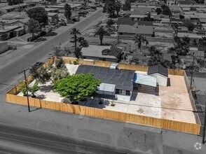 Building Photo - Coming Soon! 3bed 2 bath plus Casita HUGE ...