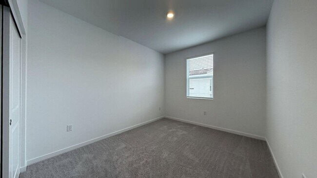 Building Photo - 26654 Indigo Way
