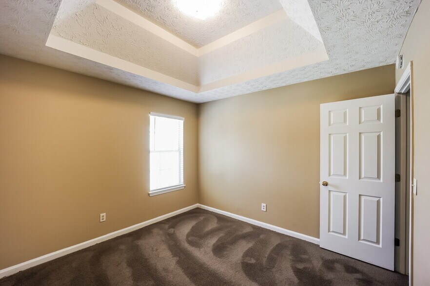 Building Photo - 4414 Gladewood Run