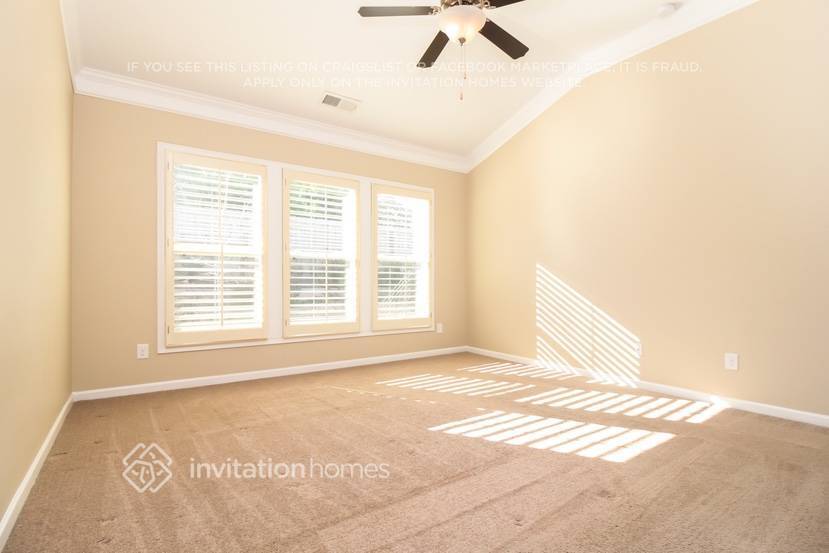 Building Photo - 921 Upland Ives Dr