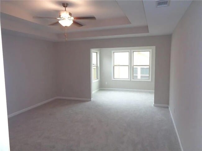 Building Photo - 669 Lansing Grove Way